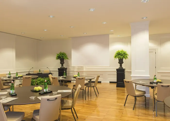 Hotel Starhotels Michelangelo 4*