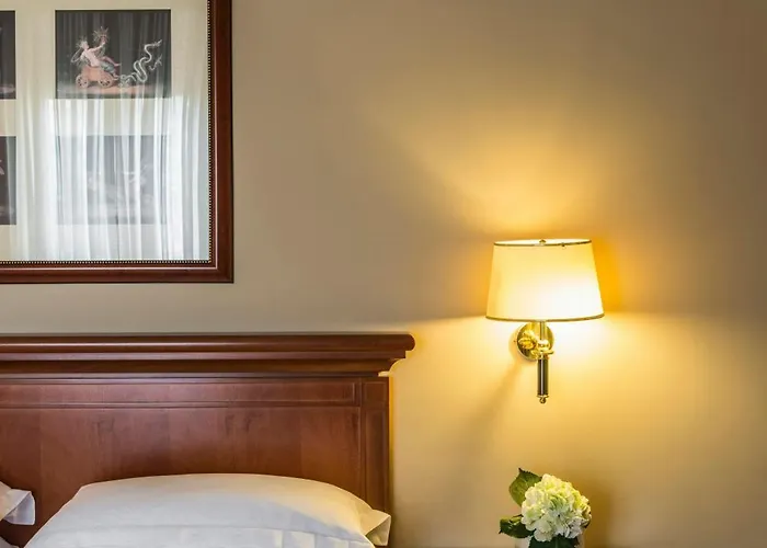 Starhotels Michelangelo Hotel 4*