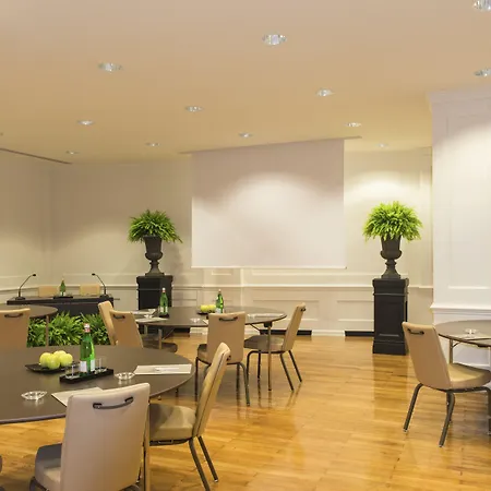 Hotel Starhotels Michelangelo 4*