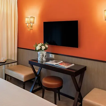 Starhotels Michelangelo Hotel 4*