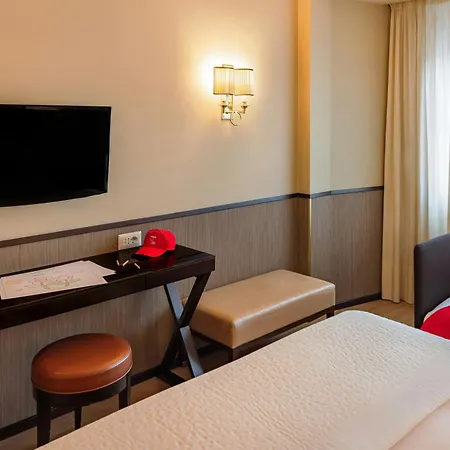Starhotels Michelangelo Hotel