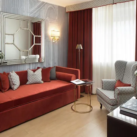 Starhotels Michelangelo Hotel