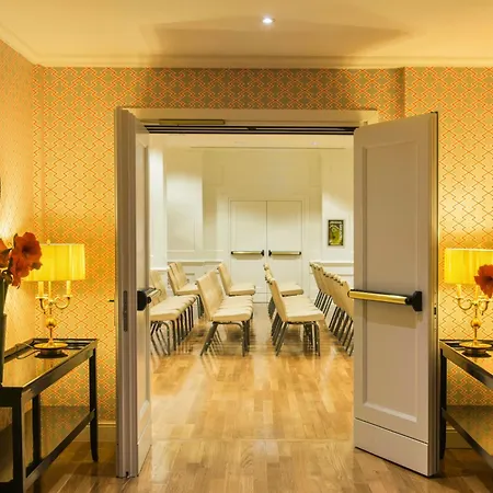 Starhotels Michelangelo Hotel